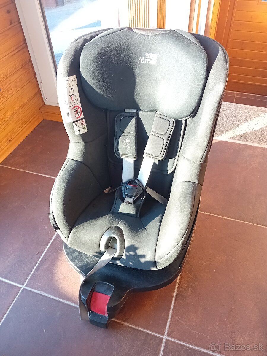 Britax Romër otočná autosedačka - 3