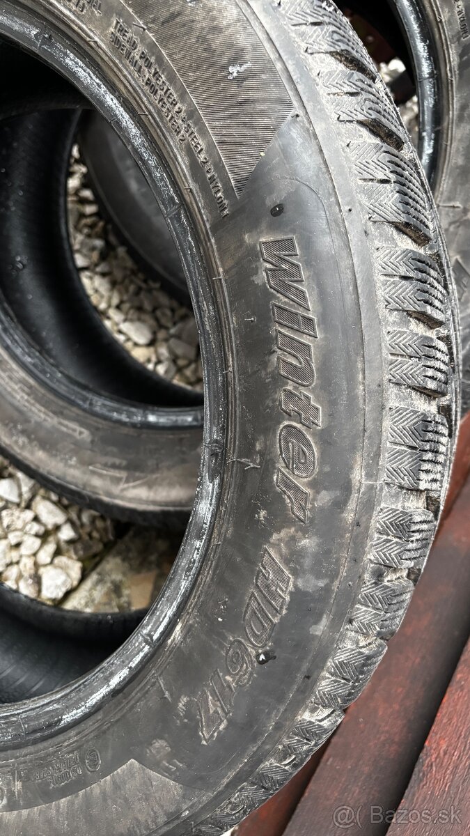 Predam 225/55r17 zimne - 3