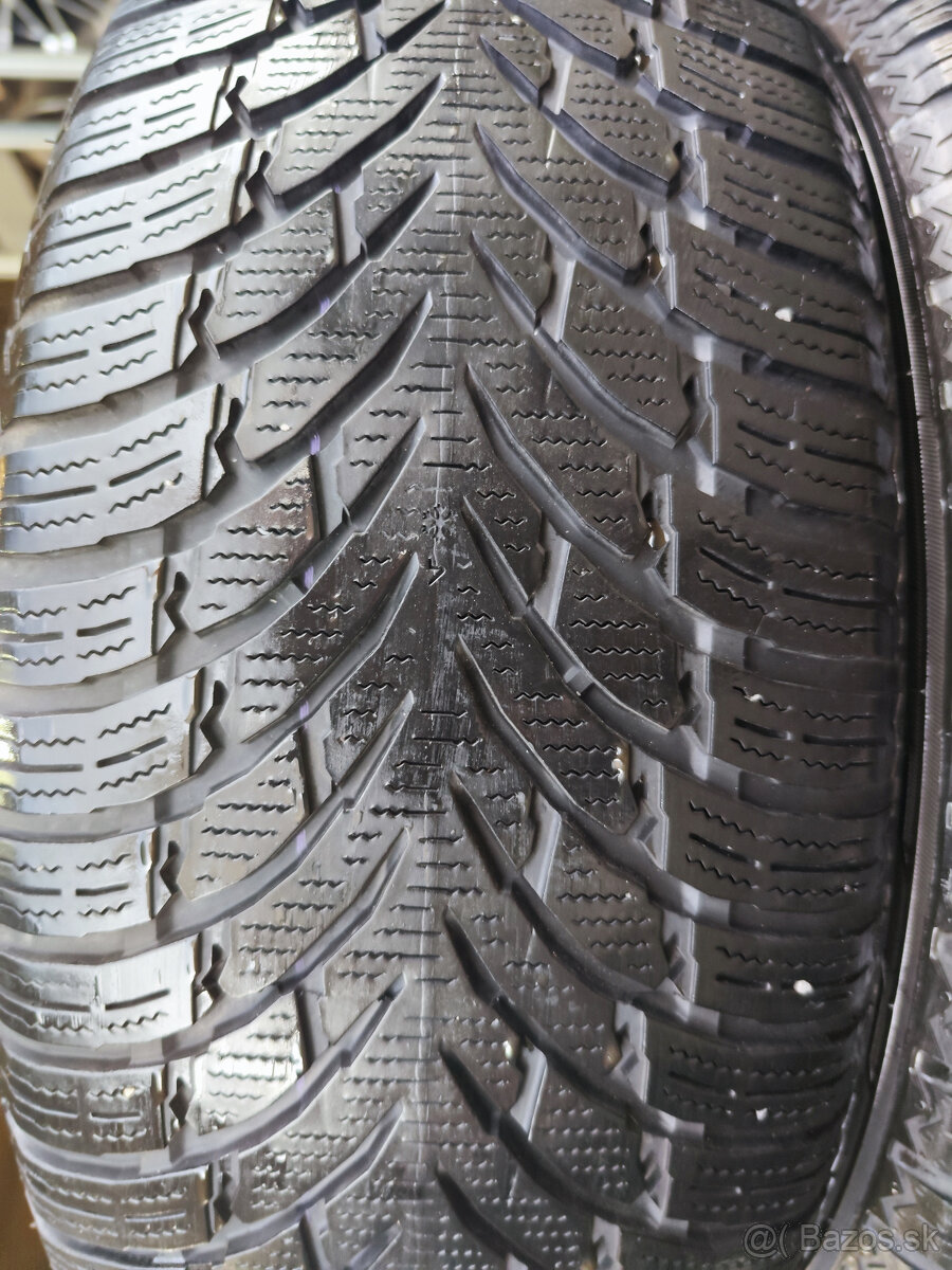 Zimné pneu = NOKIAN = 235/55 R19 - 3