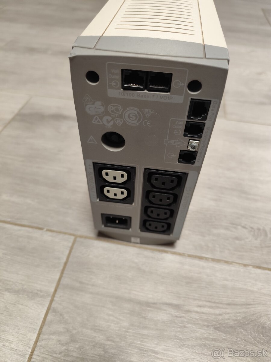 Záložný zdroj APC Back UPS CS 800 - 3