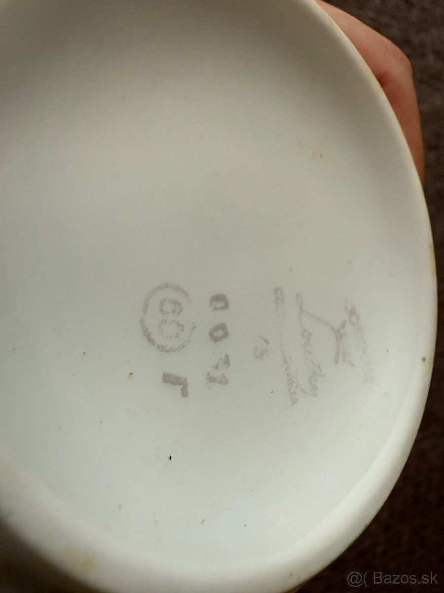 Sada šálok z Československa - 3