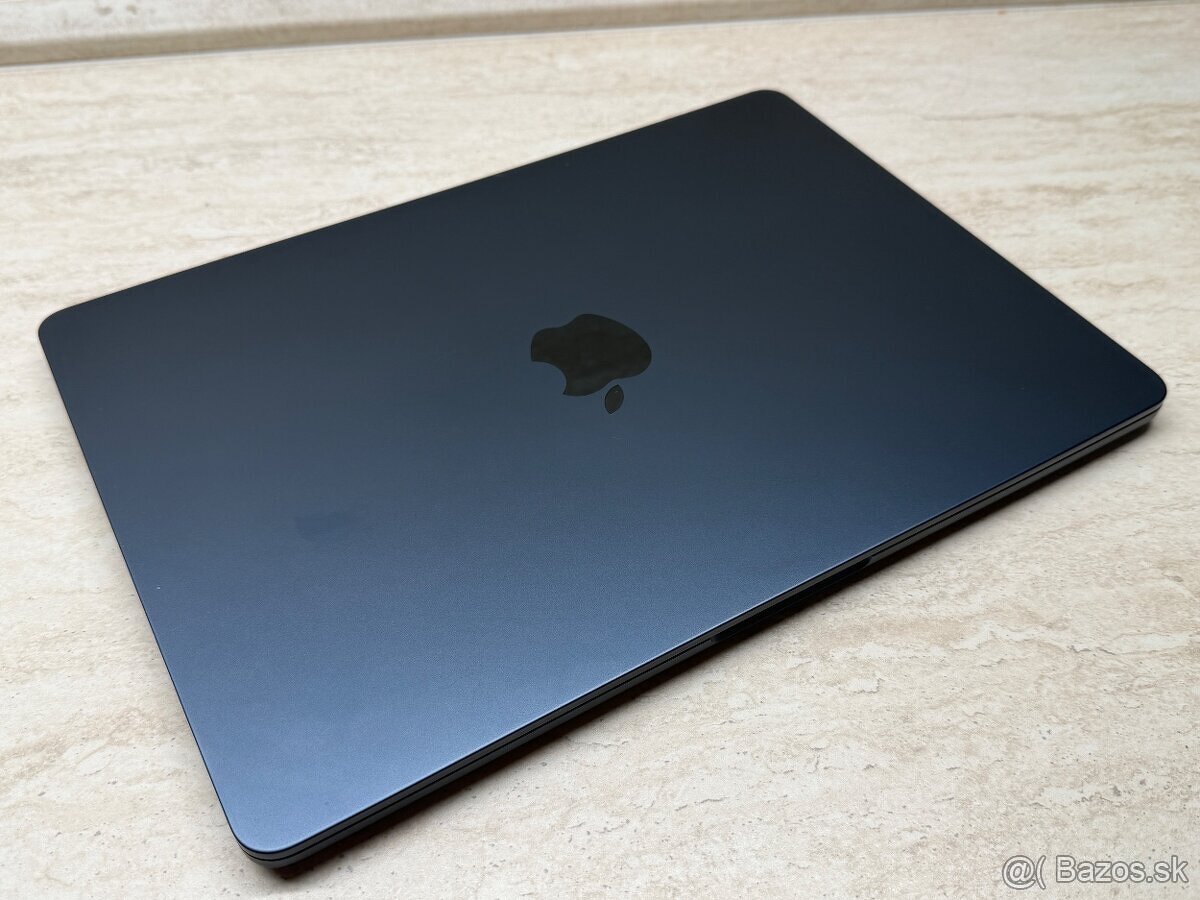 MacBook Air 13.6", M3, 8GB, 256GB, Midnight - 3