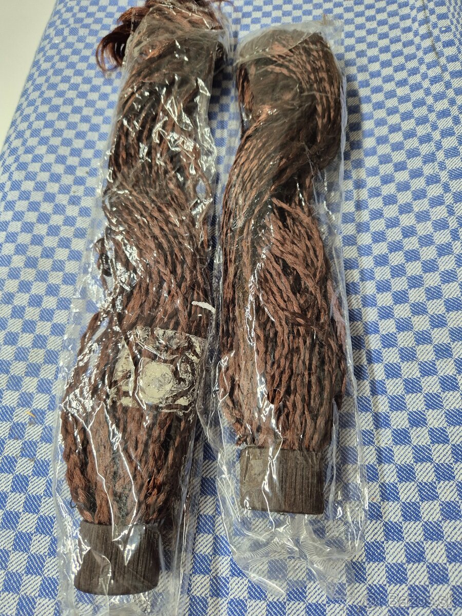 3 x umelé vlasy. - 3