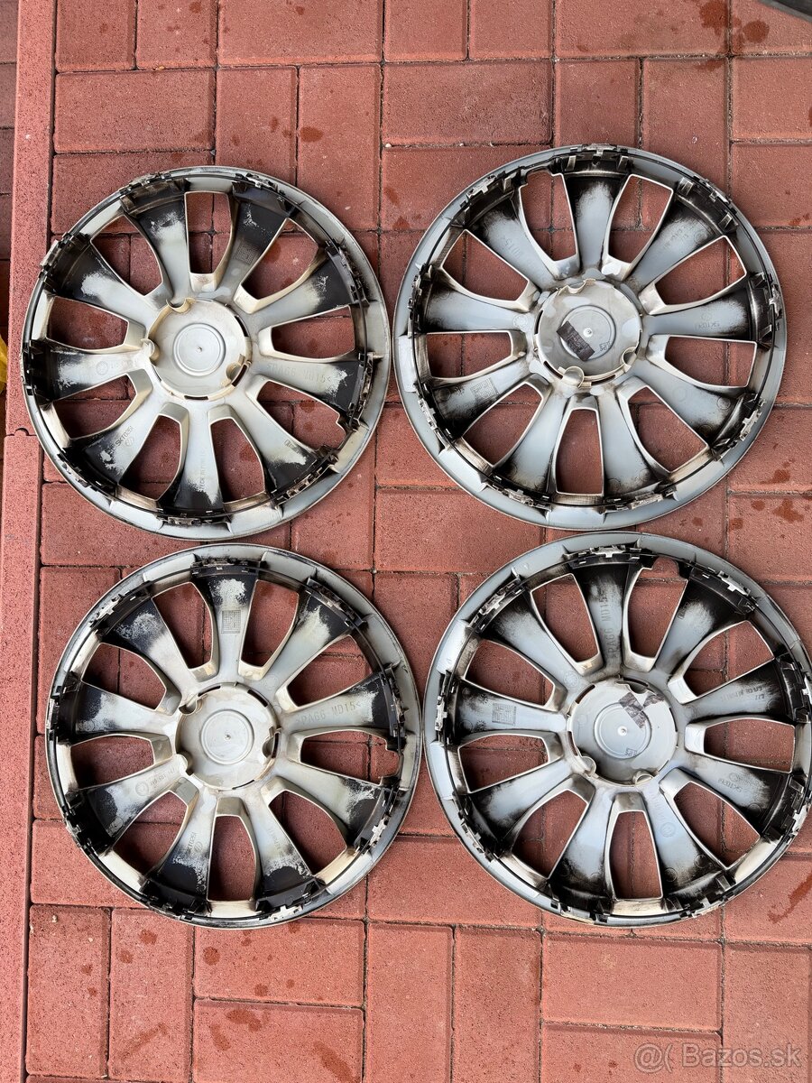 ORIGINÁL ŠKODA PUKLICE R16 4 KS - 3