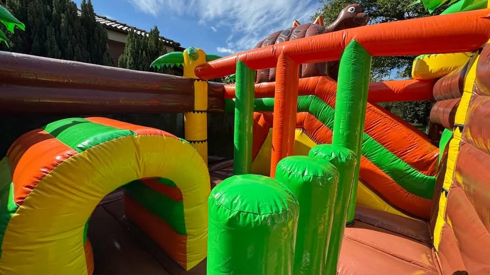 Nafukovací hrad DINO PARK 5×5 m - 3