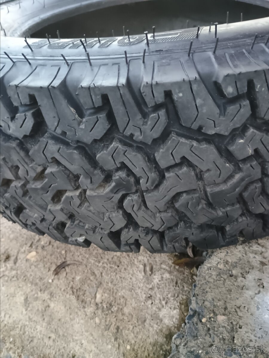 235/60r16 - 3