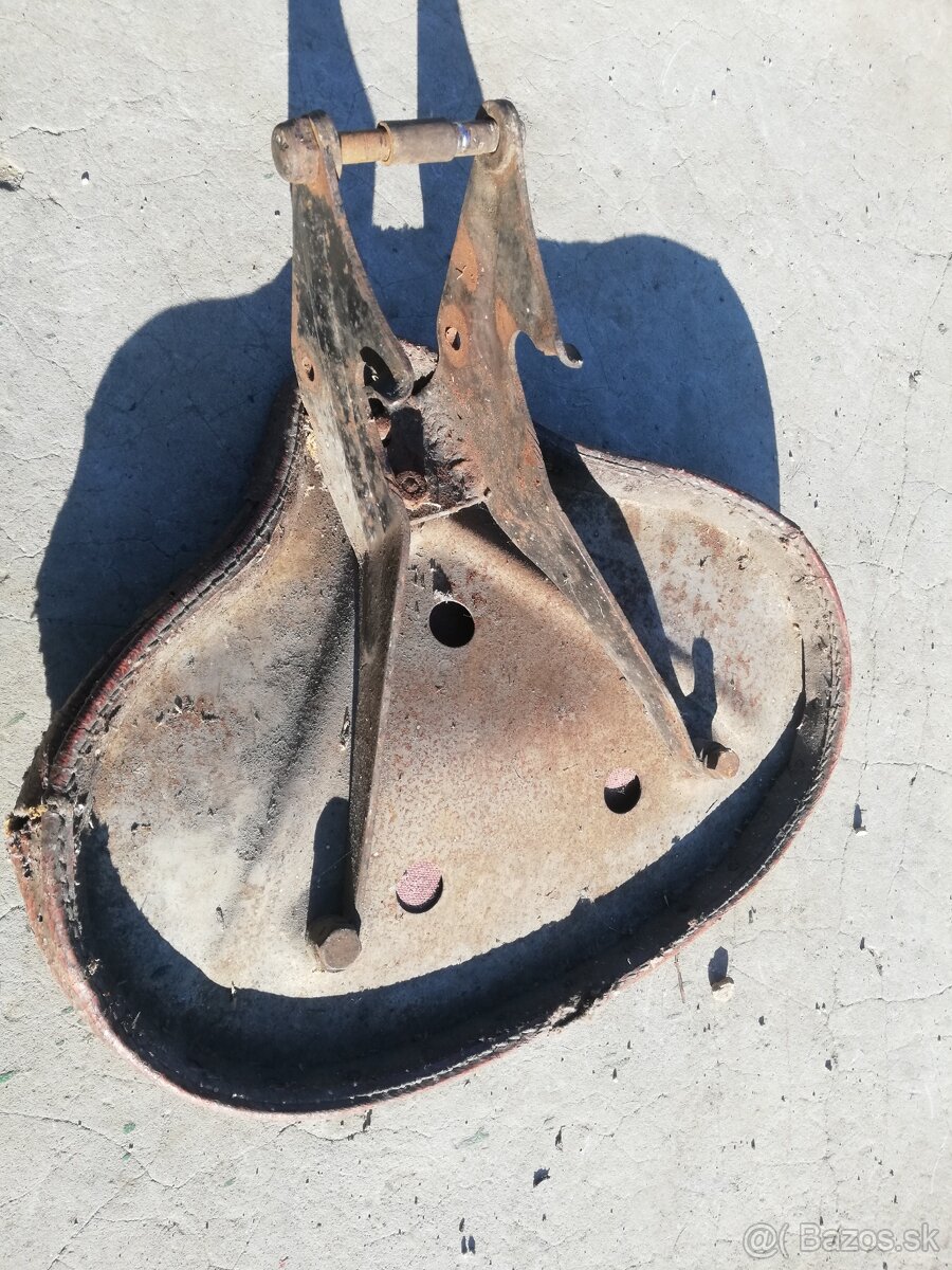 ČZ 125/150C sedlo - 3