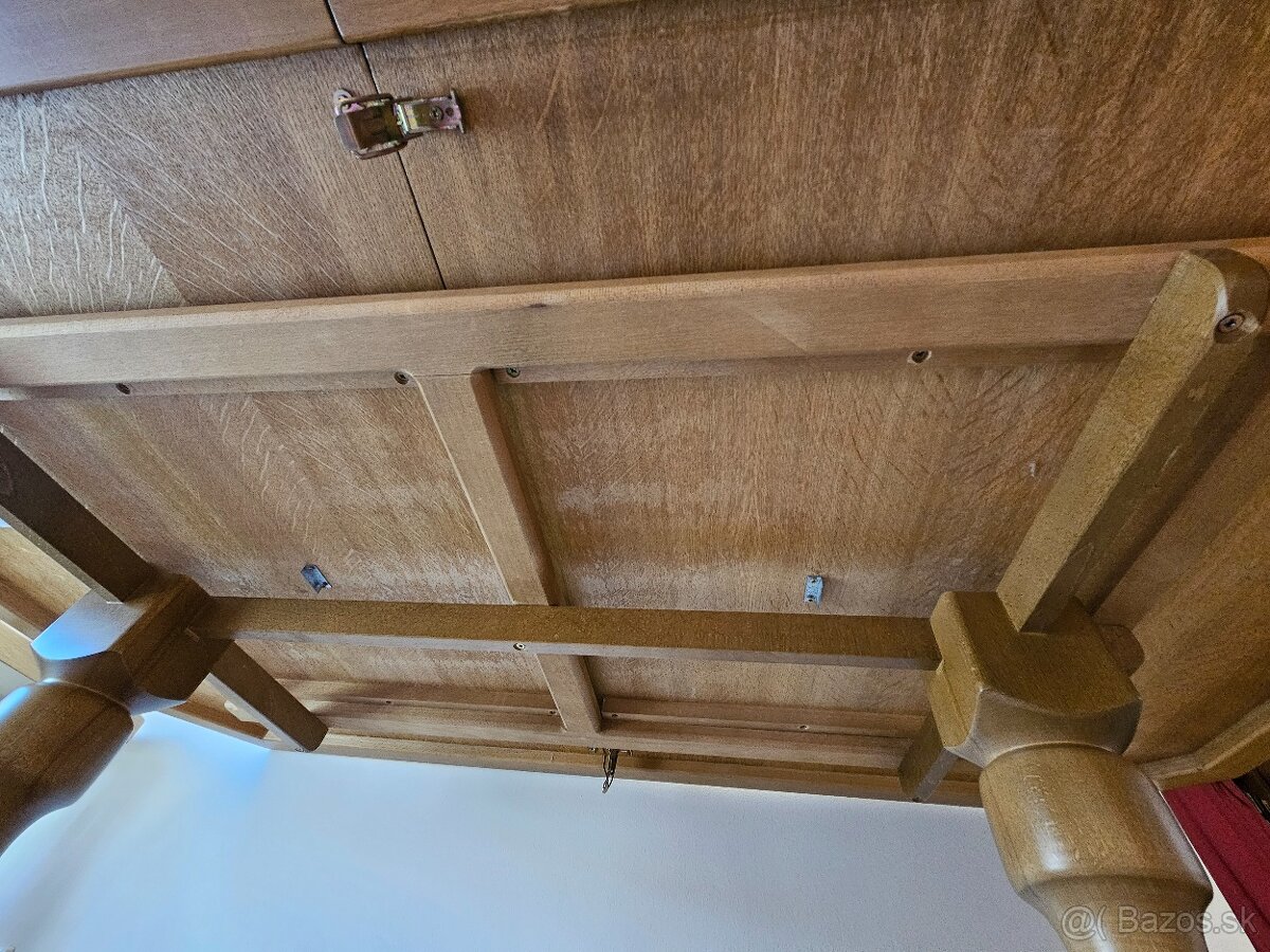 Jedálenský stôl - 3