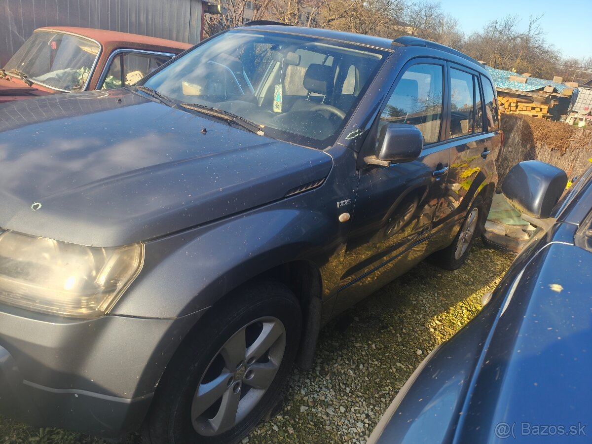 Suzuki Grand Vitara 2 - 3