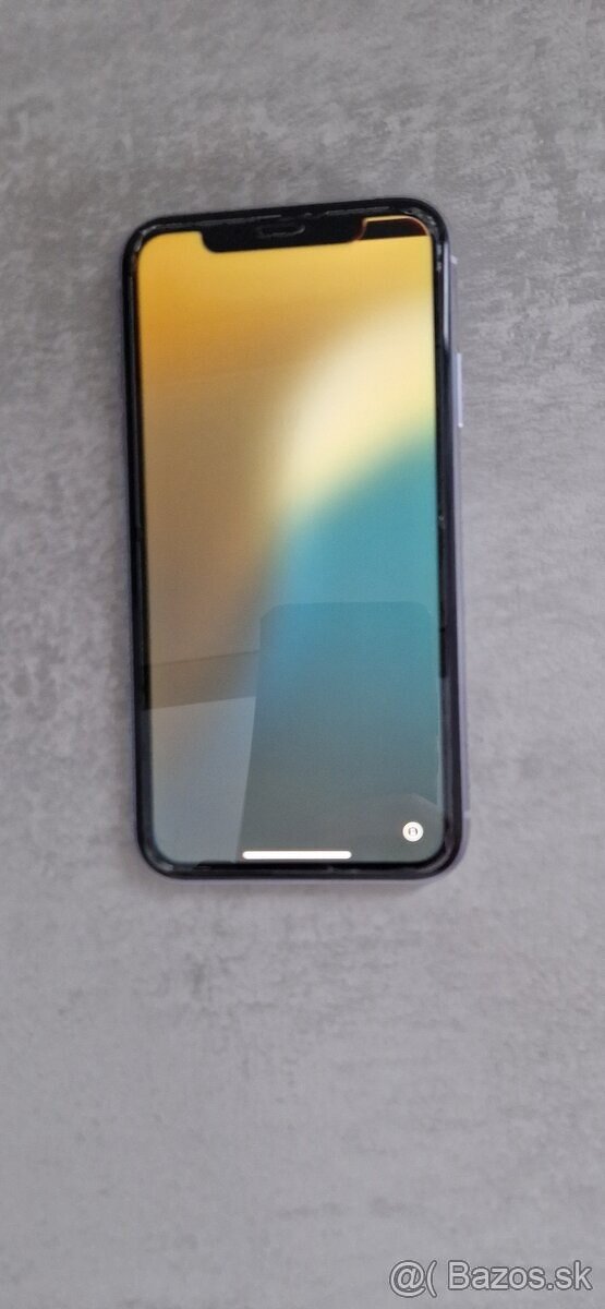 iPhone 11 - 3