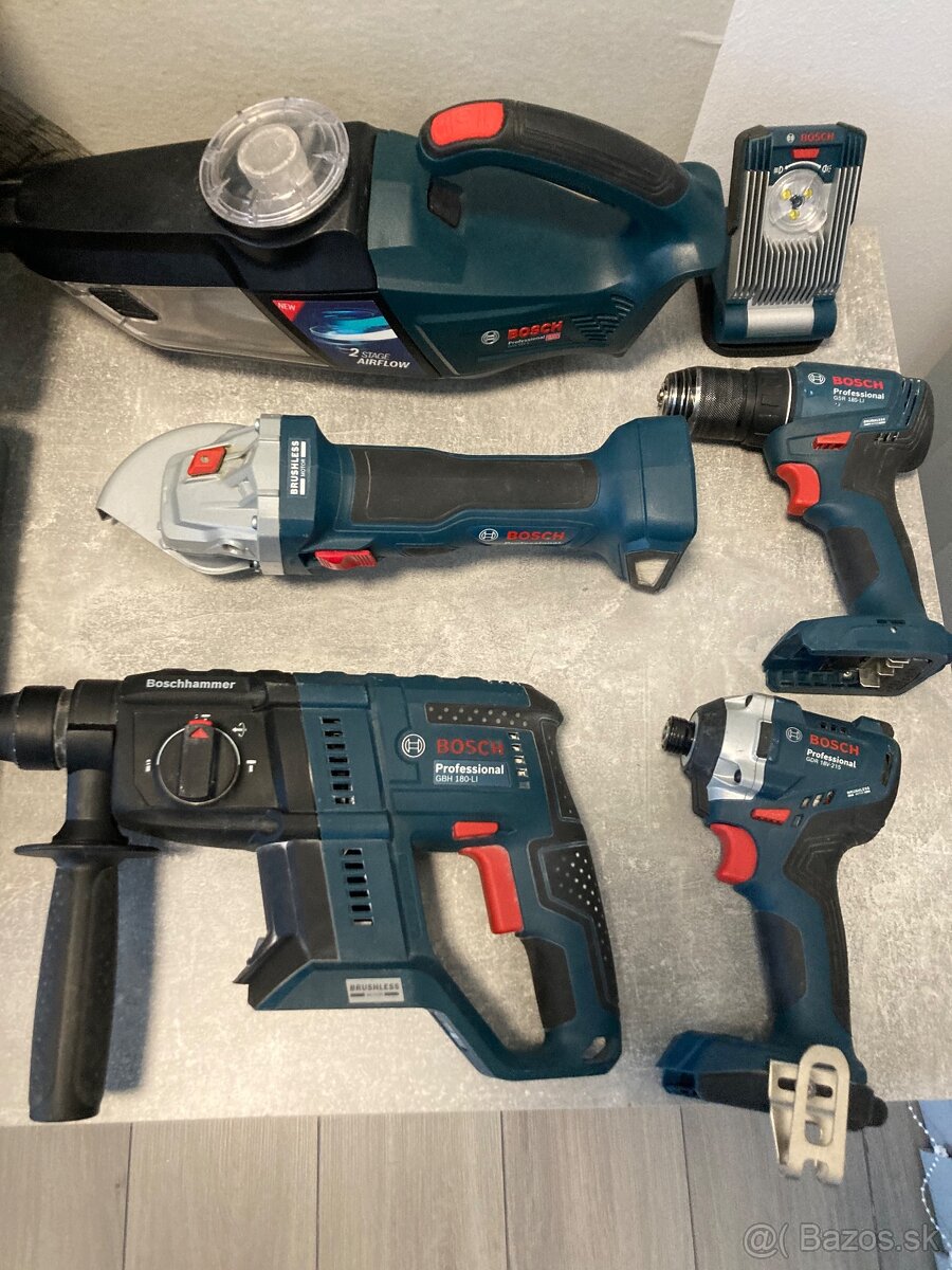 Bosch profesionál 18V - 3