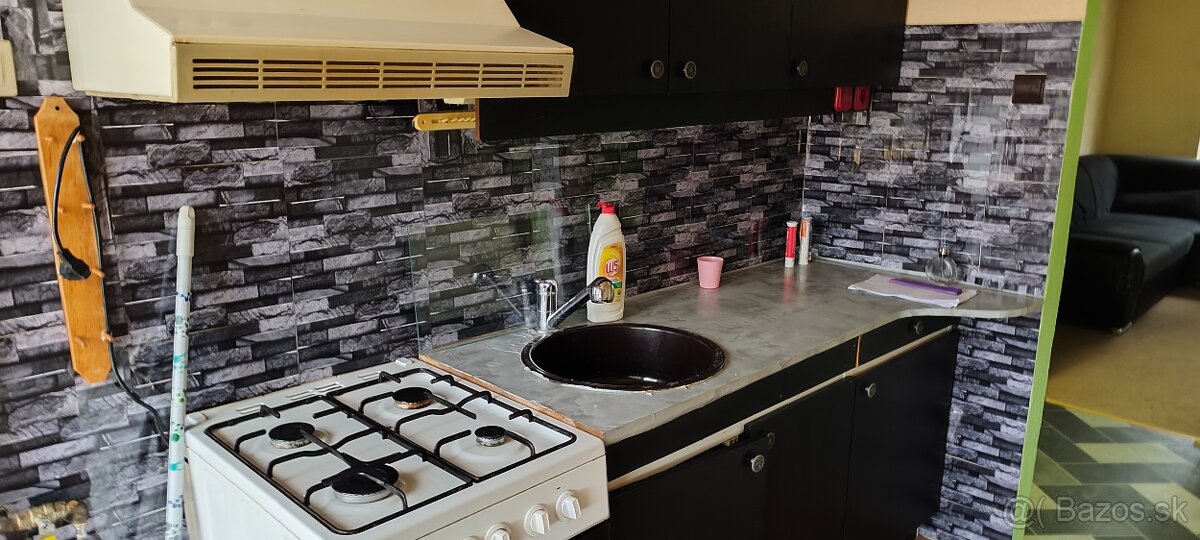 Šurany , 3 izbový byt - 3