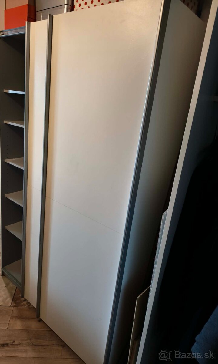 Predaj skrine z posuvnými dverami - 3