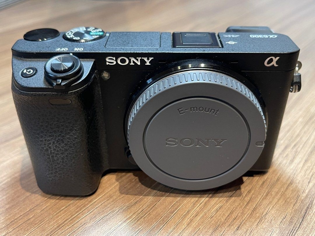 Sony A6300 + Sony FE 28mm F2.0 - 3