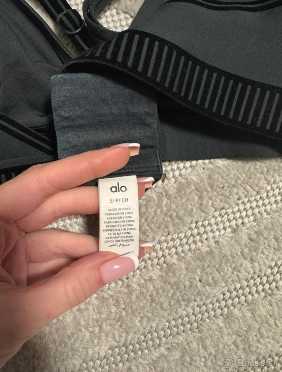 Alo yoga podprsenka - 3