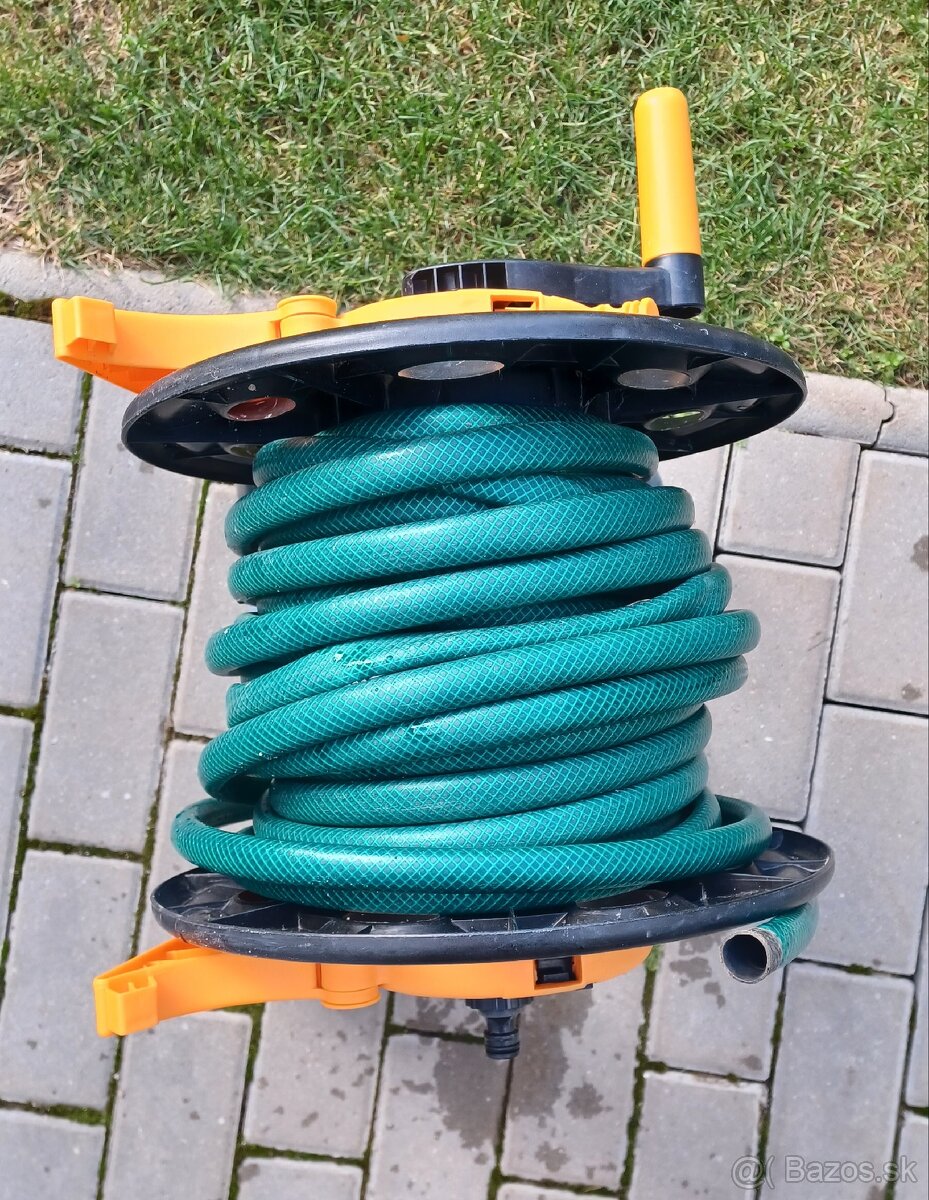 Bubon na hadicu s kolieskami + hadica - 3