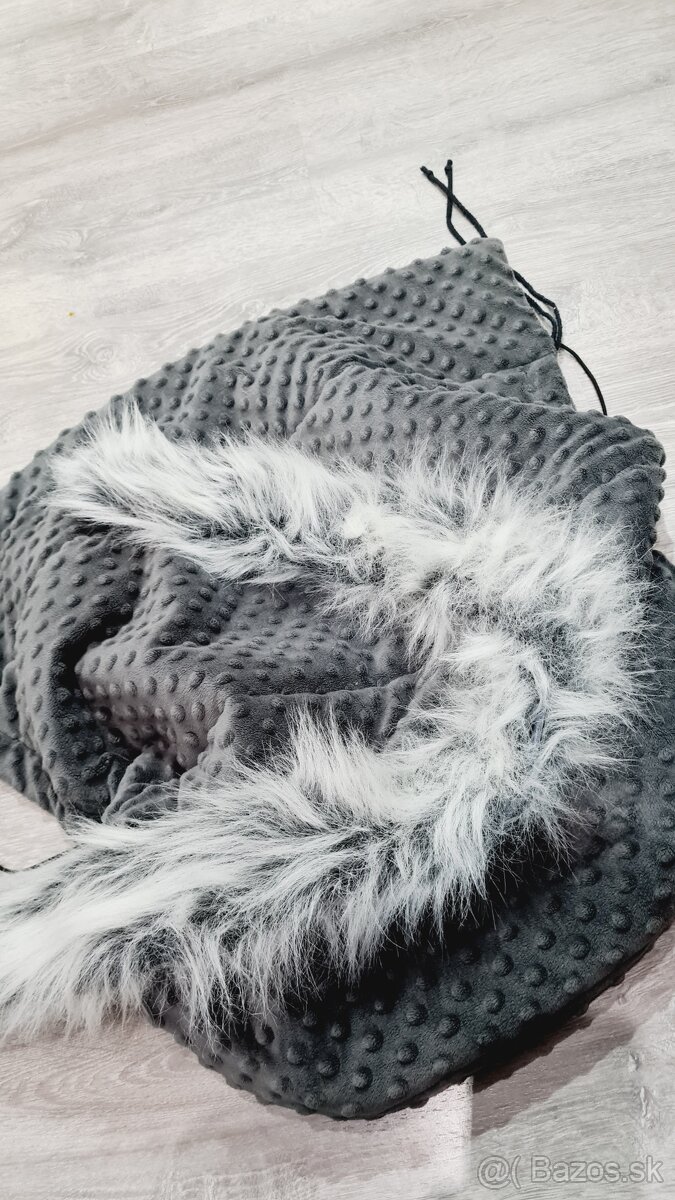 Predám obojstranný uni handmade fusak - nánožník + kožušinka - 3