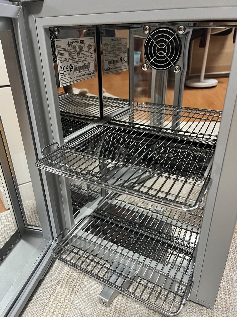 Redbull chladnička malá - 3