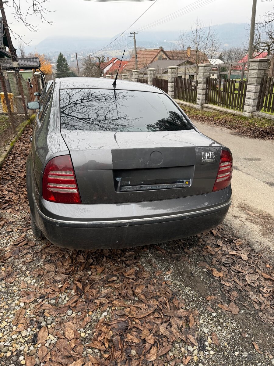 Rozpredám superb 1 2.8 vr6 lpg - 3