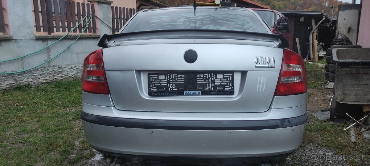 Rozpredám Škodu Octavia 2 sedan - 3