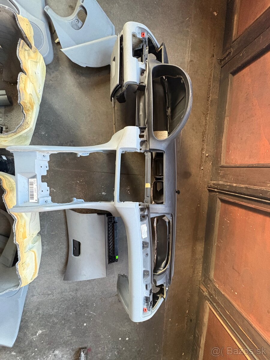 Predám interier e46 touring - 3