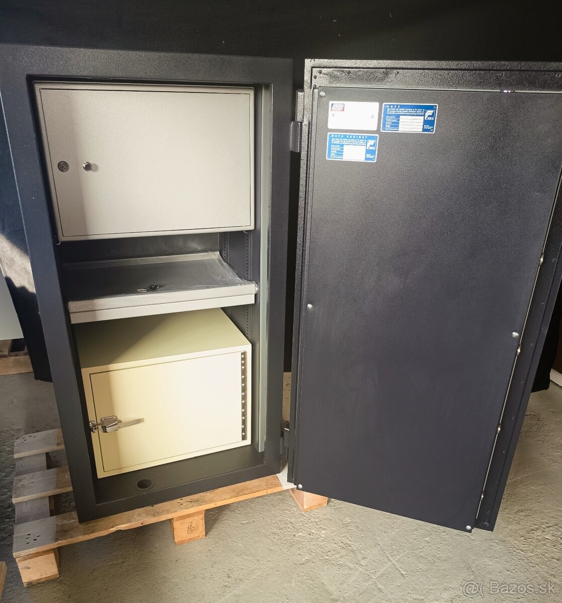 Trezor Chubbsafes - 3