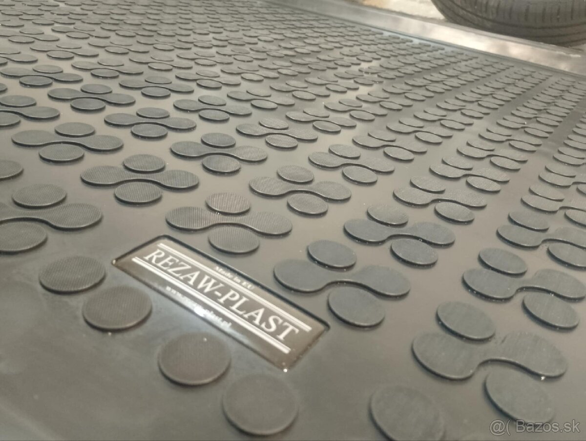 Predam vanicku Škoda octavia 2 - 3