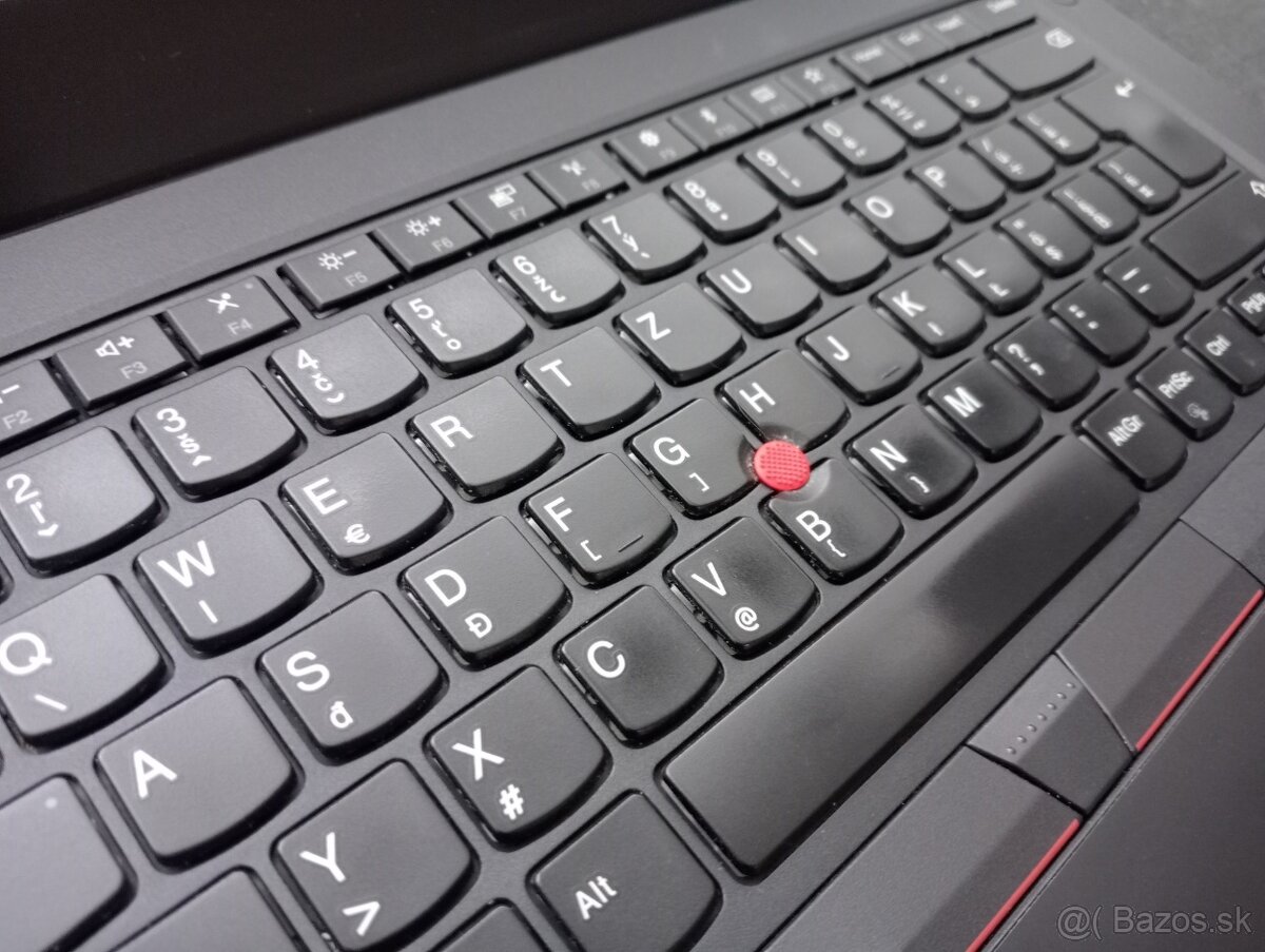 Lenovo thinkpad t470 ,Intel(R) Core™i5 , 8gb ram , ssd - 3