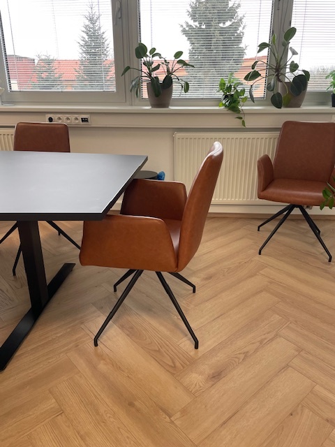 otočné kreslo Naya - 3