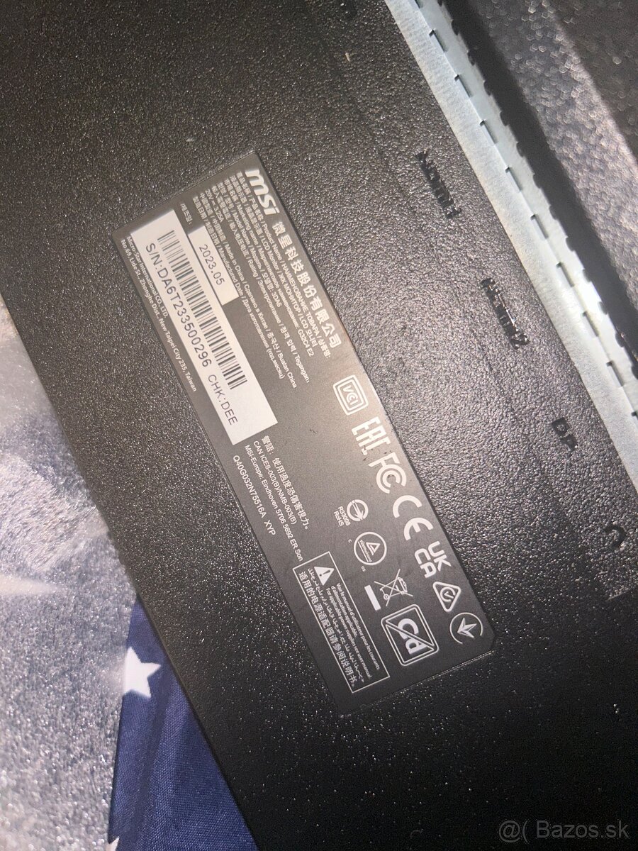 Herný 32” monitor MSI G32C4 E2 - 3