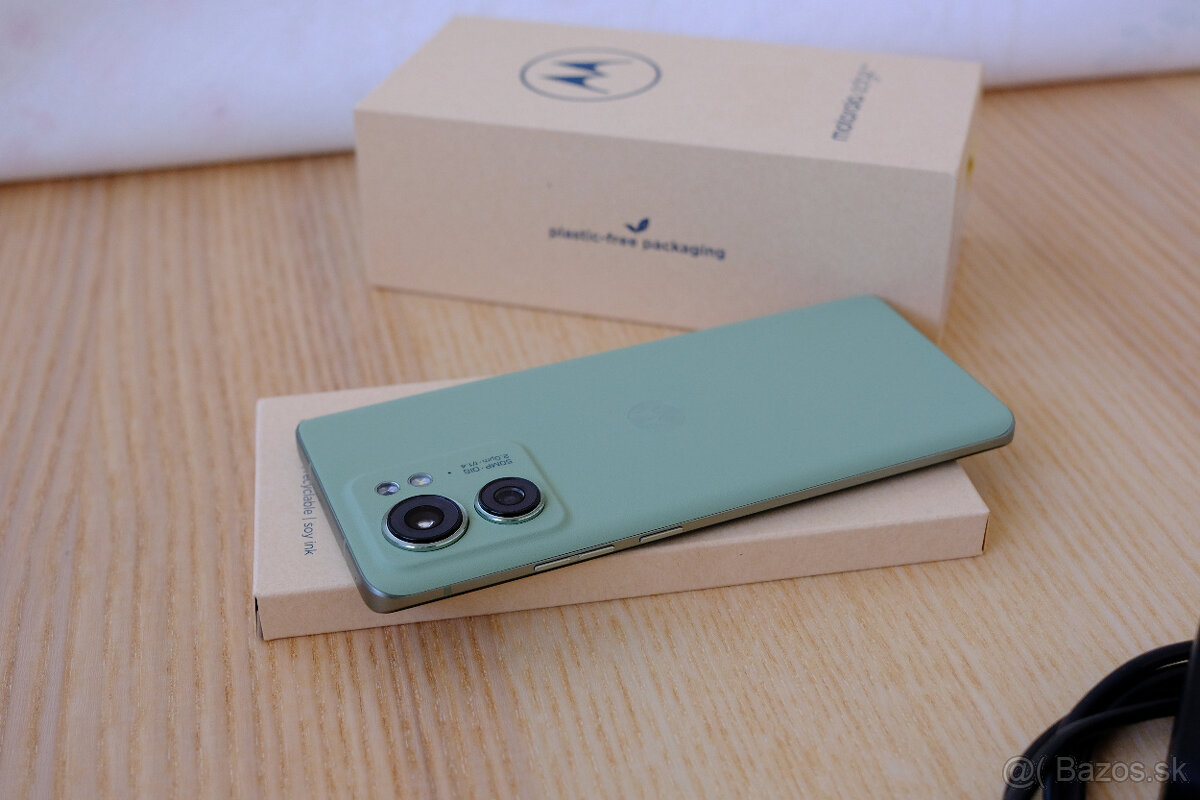 Predám mobil Motorola Edge 40 v perfektnom stave - 3