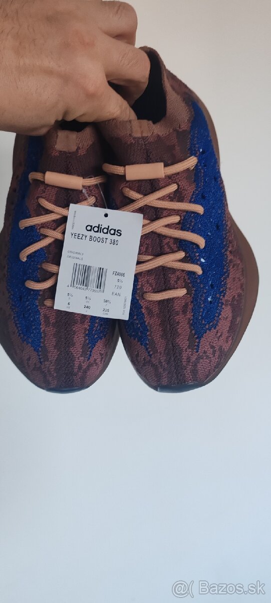 Yeezy boost 380 Azure - 3