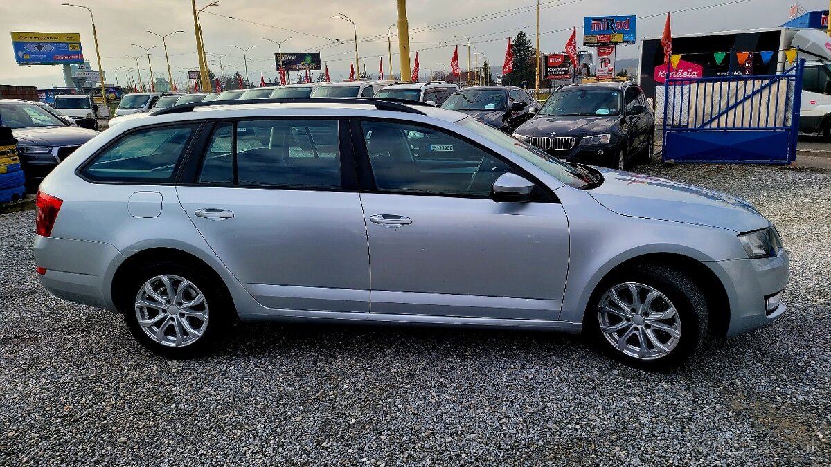 Škoda Octavia Combi 2.0 TDI Ambition DSG - 3
