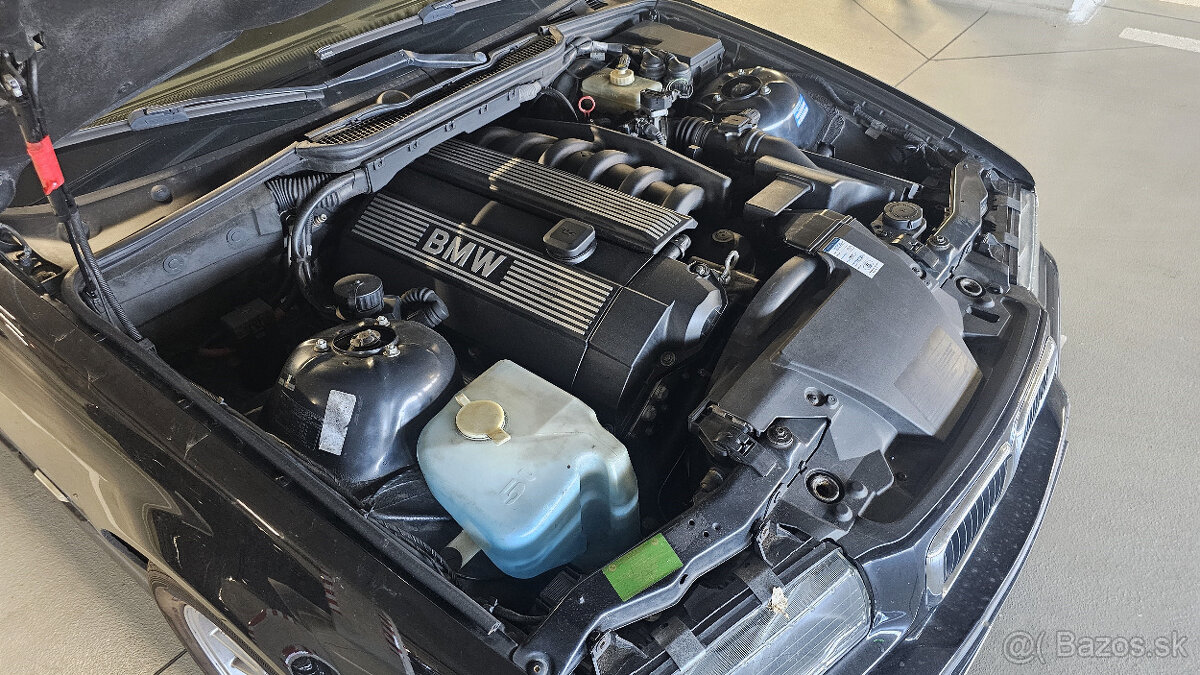 BMW E36 touring Top stav 320i 110 kw - 3