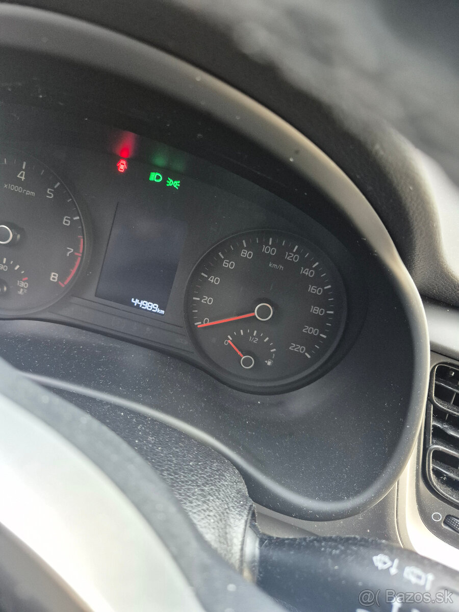 Kia Stonic 62kw r.2022 silver - 3