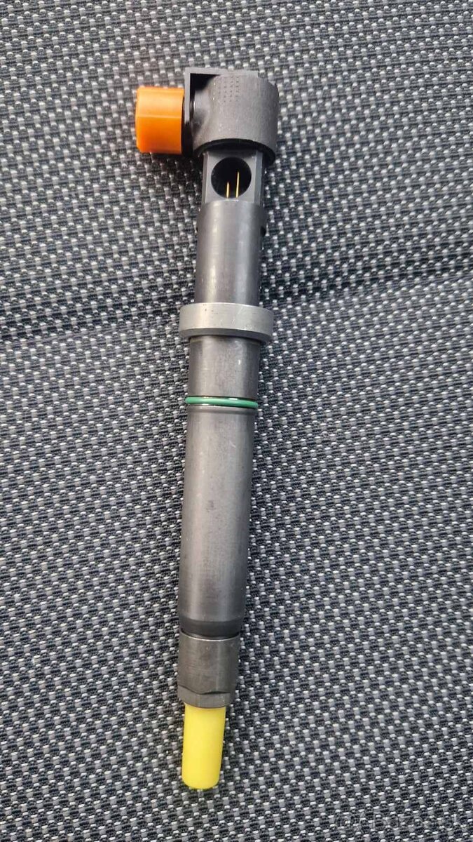 Trysky Mercedes 2.2 CDI A6510702787 DELPHI - 3