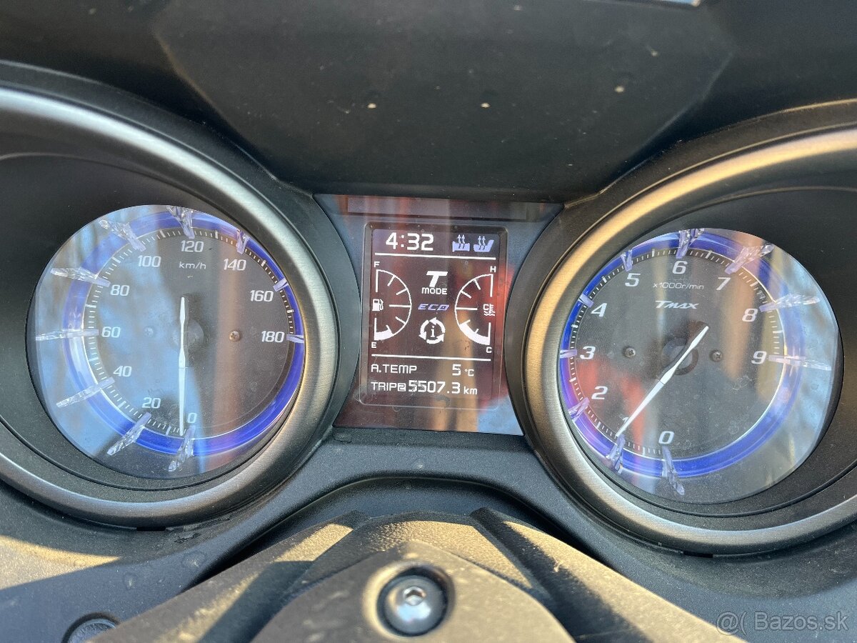 Yamaha T-max 560 Tech max - 3