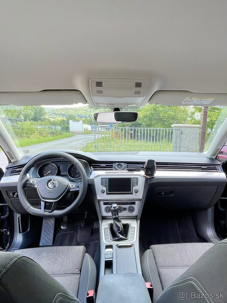 Volkswagen Passat B8 2.0 TDi Comfortline 2015 - zľava - 3