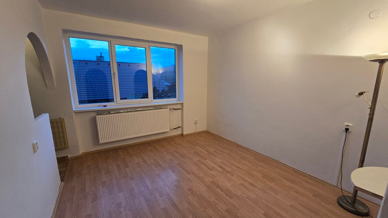 Garsónka o výmere 27,44 m2 v obci Pukanec na ul. SNP - 3