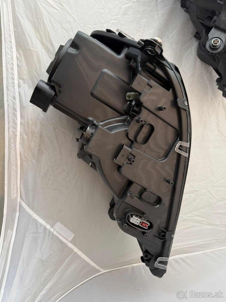 Predám svetlo Mercedes Benz ML W164 - 3