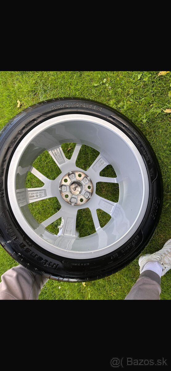 Audi originalne hlinikove disky R18 - 3