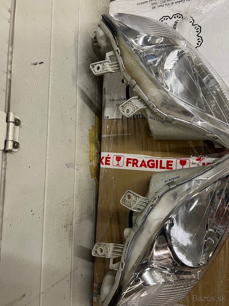 Predné svetlá Honda Civic 6 predfacelift - 3