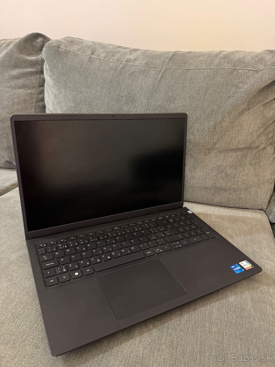 Predám notebook Dell Vostro 15 3530 - 3