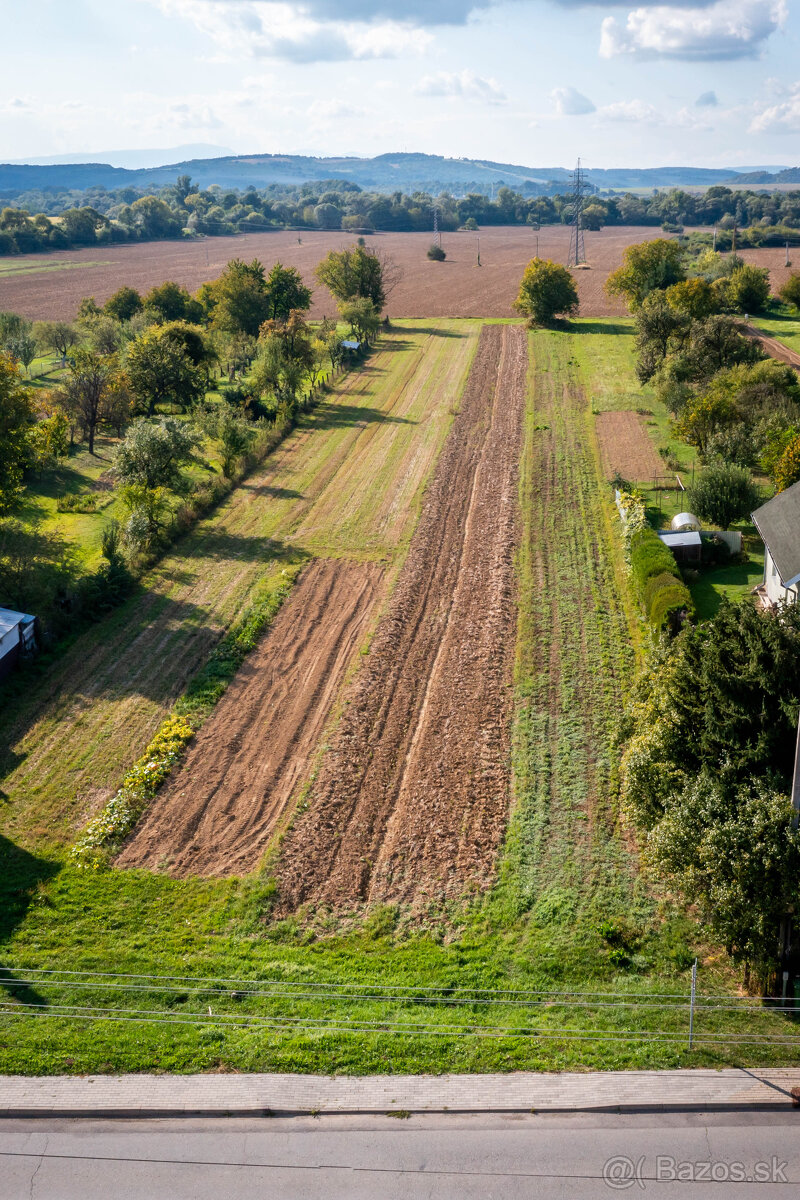 Krásny pozemok na predaj v strede obce - 3