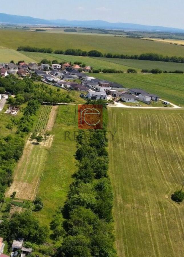 NA PREDAJ veľký stavebný pozemok, Pohranice - 3