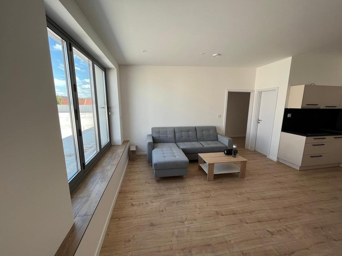 2izbový byt v Skalici na prenájom - 3