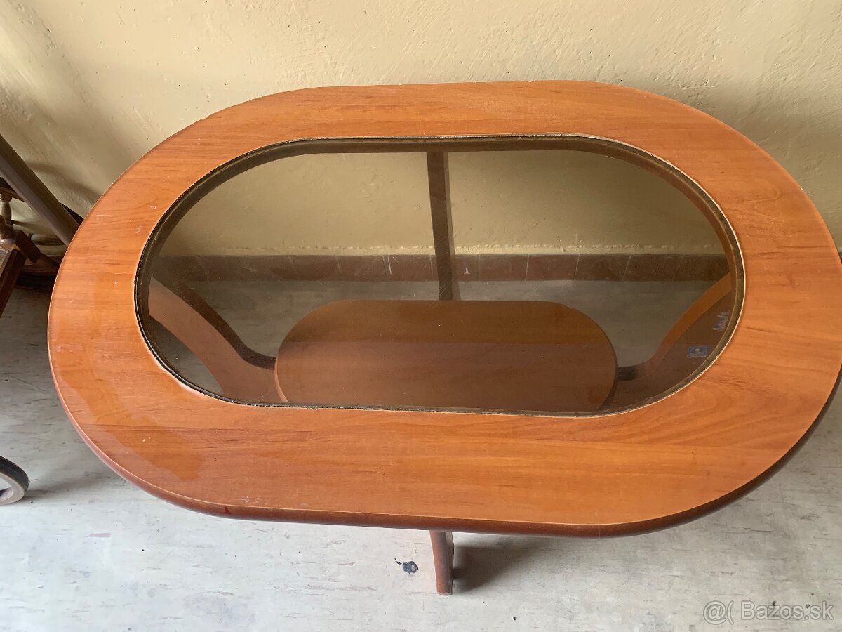 Rôzny nabytok komody stolík rost120/200 - 3