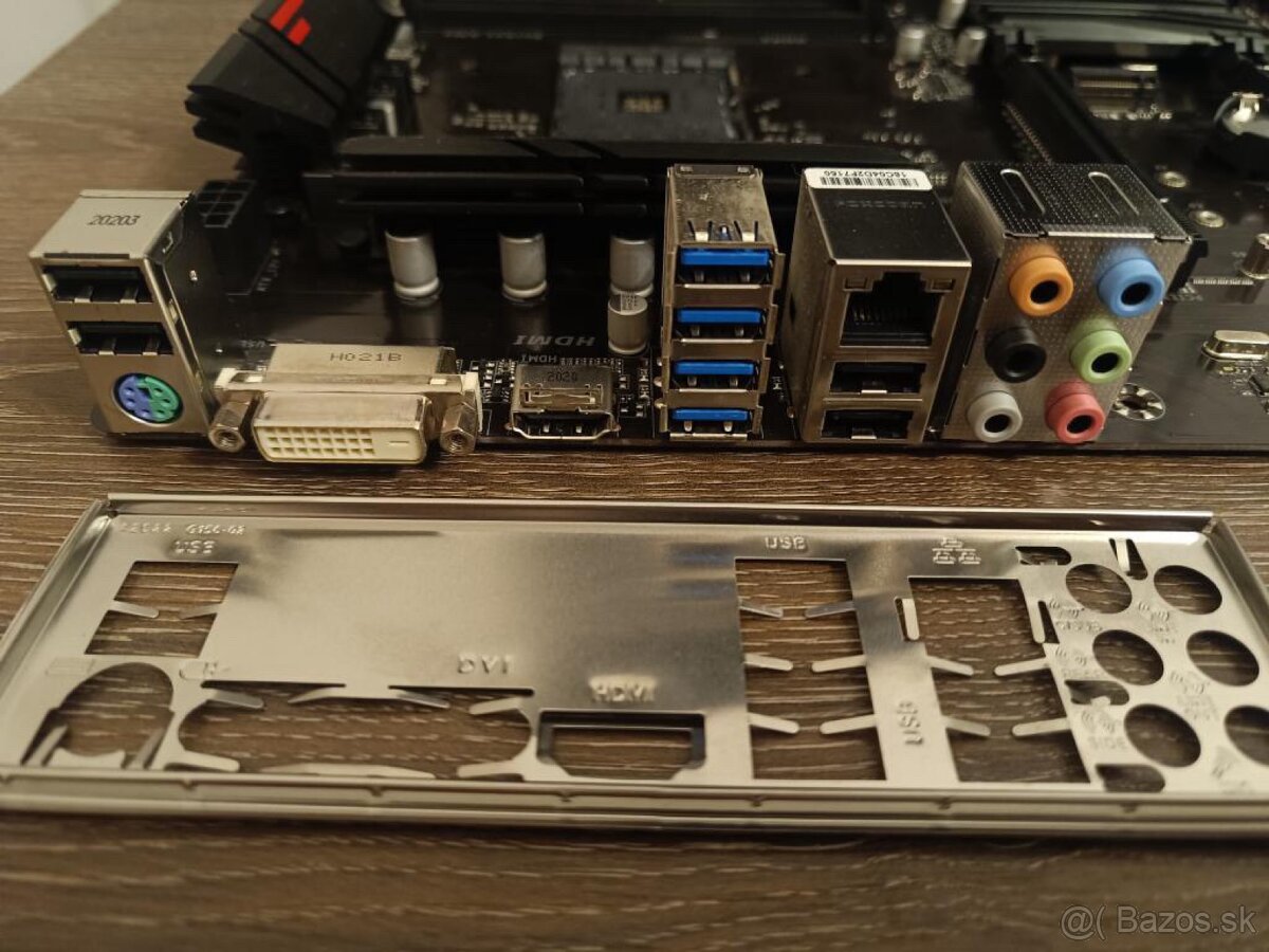 GIGABYTE B450 GAMING X - 3