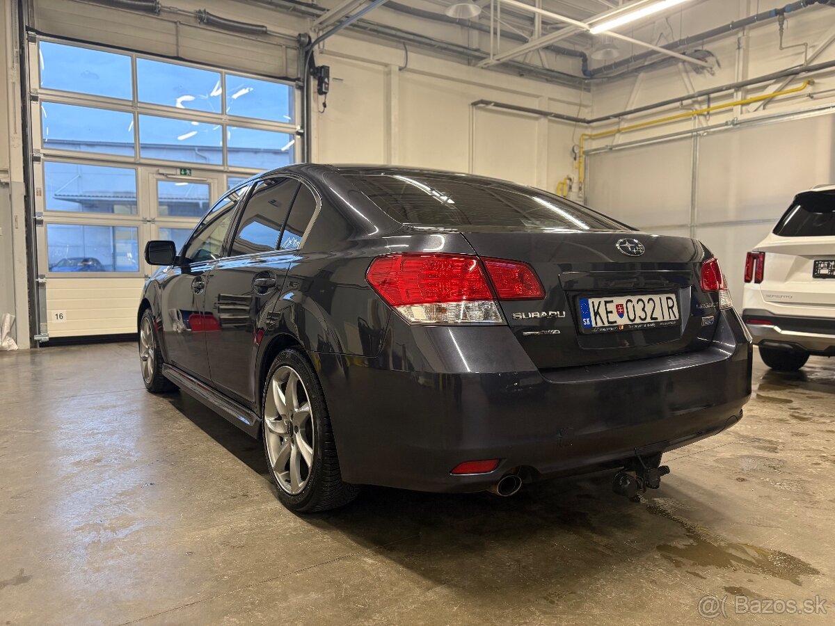 Subaru legacy Predám vymením - 3