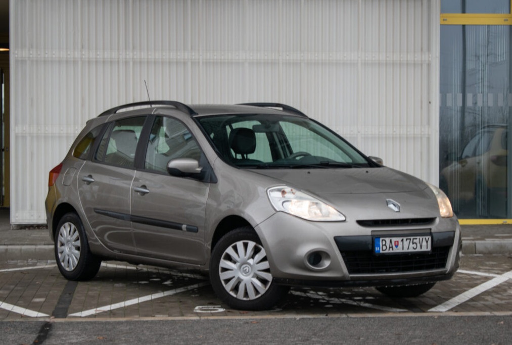 Renault Clio Grandtour 1.2 SK / 1.majiteľ - 3